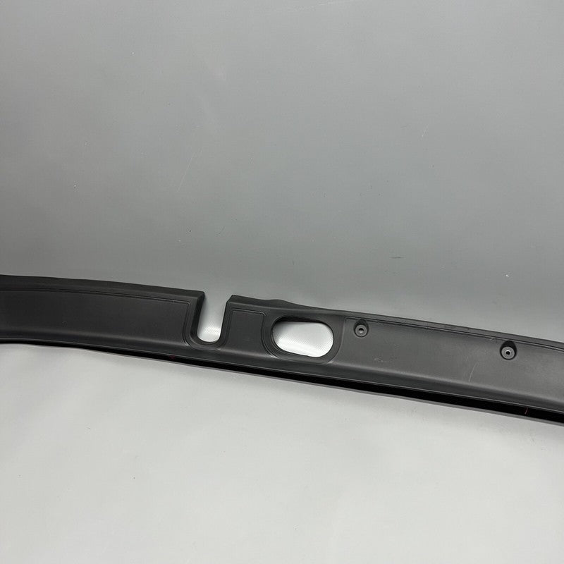 1062356-00-D TESLA MODEL X LIFTGATE UPPER TRIM 2016 2017 2018 2019 2020 OEM 1062356-00-D