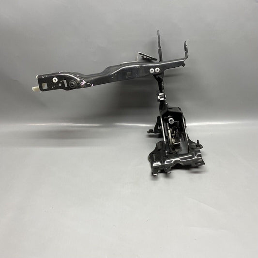 750 BMW 750 RADIATOR SUPPORT HEADLIGHT BRACKET RIGHT 2016 2017 2018 2019 OEM