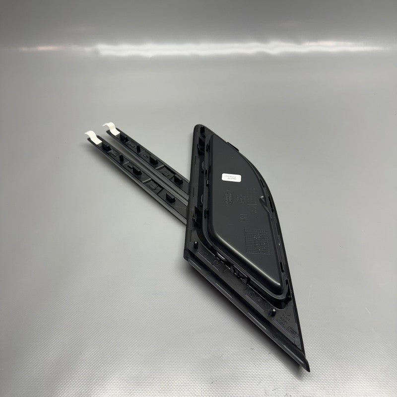 RANGE ROVER SPORT FENDER GRILLE RIGHT 2014 2015 2016 OEM DK62-280B10-A