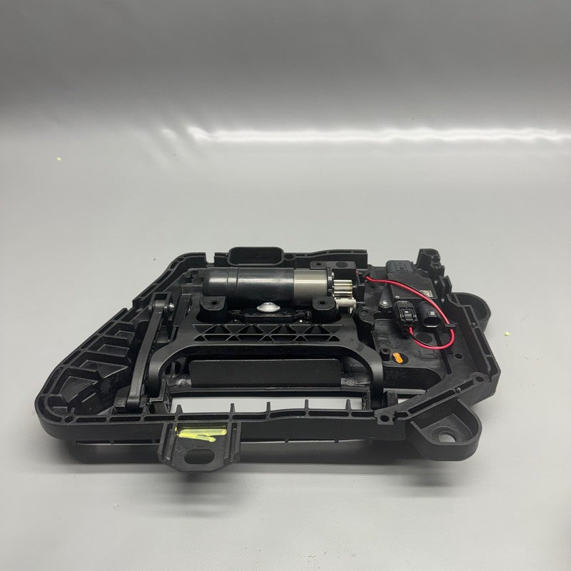 TESLA MODEL S DOOR HANDLE RIGHT FRONT 2017 2018 2019 GEN2 OEM 1046122-