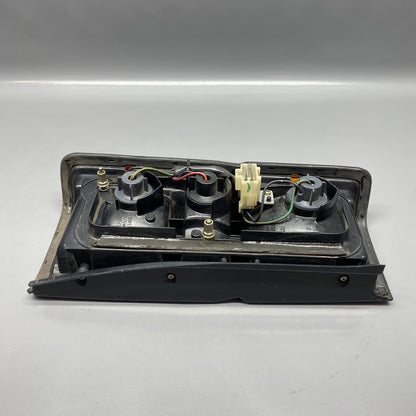 NISSAN PATHFINDER TAIL LIGHT RIGHT PASSENGER 1987 88 89 90 91 92 93 94 1995 OEM