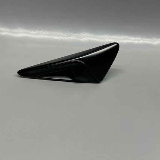 1495865-20-D TESLA MODEL 3 Y FENDER CAMERA MARKER RIGHT 2017 18 19 20 21 2022 1495865-20-D