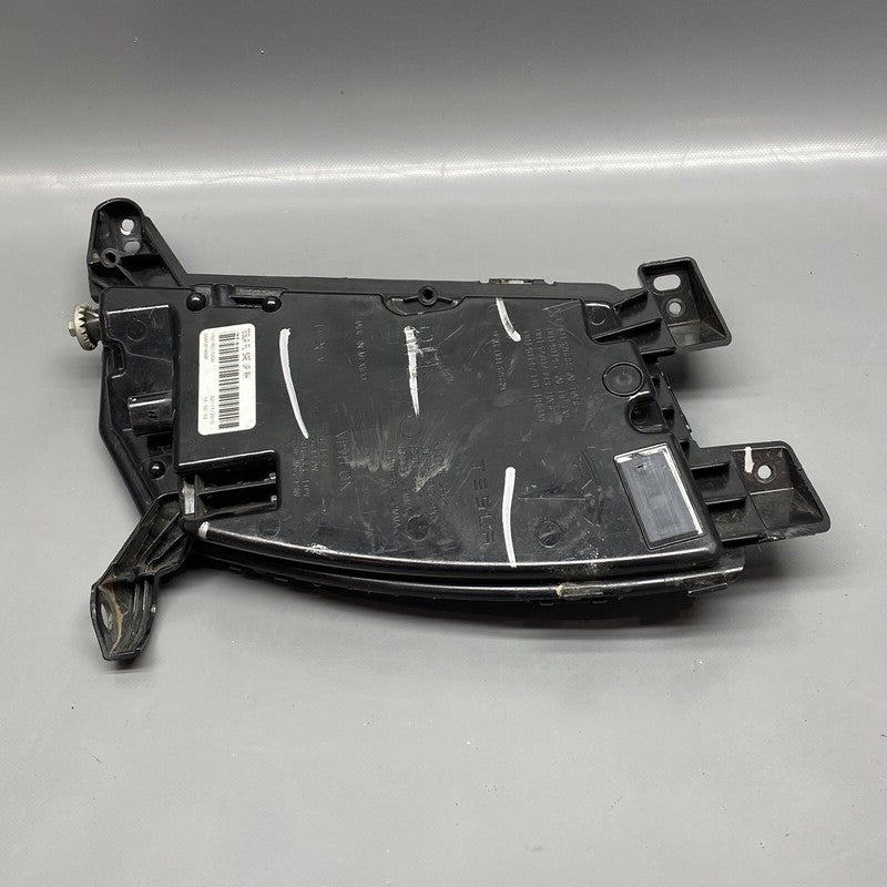 6005914-00-F TESLA MODEL S FOG LIGHT RIGHT PASSENGER 2016 2017 2018 19 2020 OEM 6005914-00-F