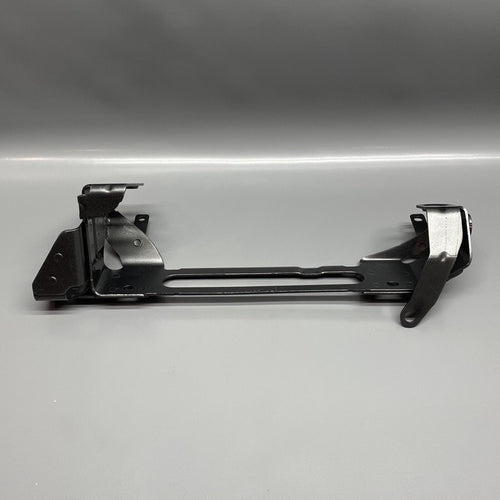 4KE820195AC AUDI E-TRON AC COMPRESSOR BRACKET UPPER 2019 2020 2021 2022 2023 4KE820195AC
