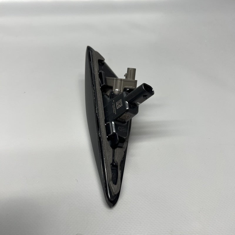 1820734-00-C TESLA MODEL 3 Y REPEATER FENDER CAMERA LEFT 2023 2024 OEM 1820734-00-C