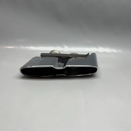 36A253682A BENTLEY BENTAYGA EXHAUST TIP MUFFLER RIGHT 2016 20107 2018 2019 2020 36A253682A