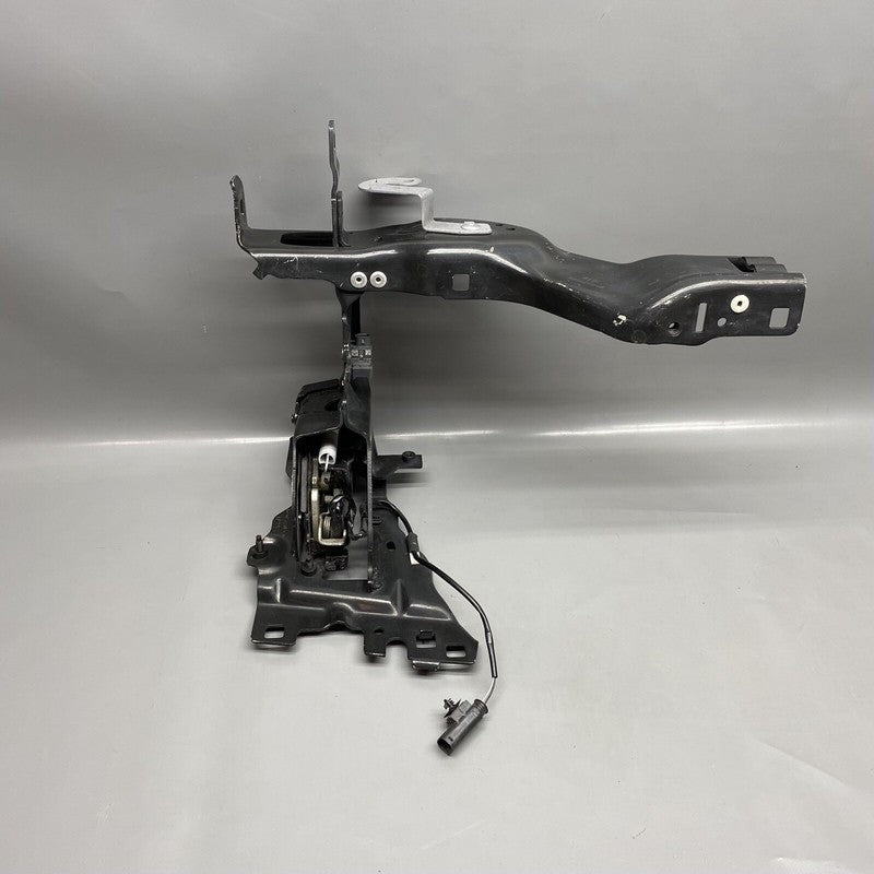 7357213 BMW 750 RADIATOR SUPPORT HEADLIGHT BRACKET LEFT 7357213 2016 2017 2018 2019 OEM