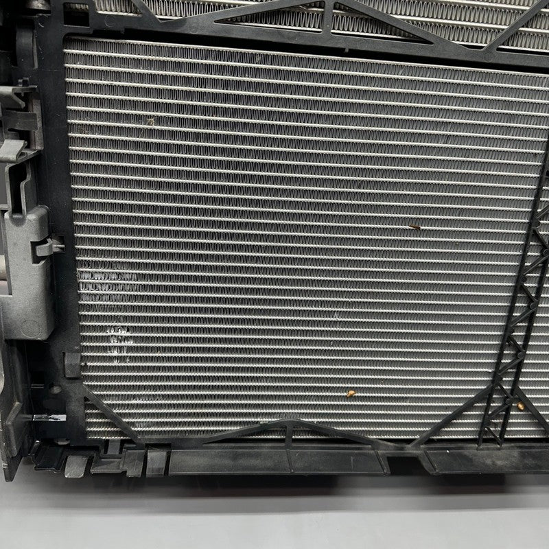 A2045003703 MERCEDES BENZ E350 E550 RADIATOR 2010 2011 2012 2013 2014 2015 OEM A2045003703