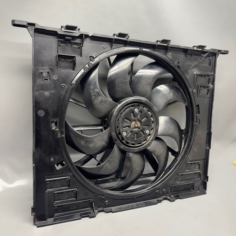 BMW 530 RADIATOR FAN 540 2016 2017 2018 2019 2020 OEM 8619626