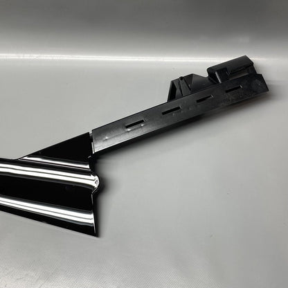 95B853590F PORSCHE MACAN DOOR APPLIQUE MOLDING RIGHT REAR OEM 2015 2016 2017 2018 2019 2020