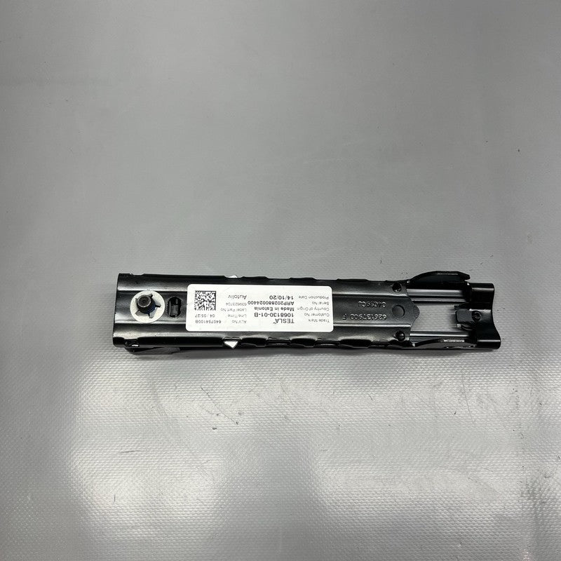 1068130-01-B TESLA MODEL 3 Y 1ST ROW SEAT BELT HEIGHT ADJUSTMENT 2017-2020 2021 2022 2023 OEM