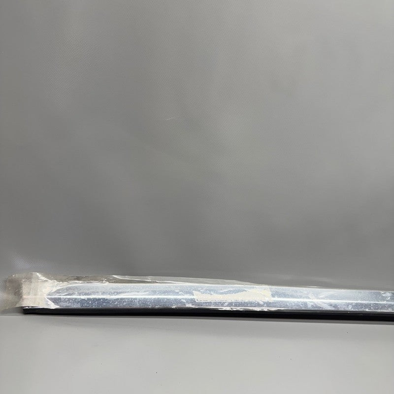 TESLA MODEL X DOOR WINDOW MOLDING RIGHT REAR 2016 2017 2018 2019 2020 