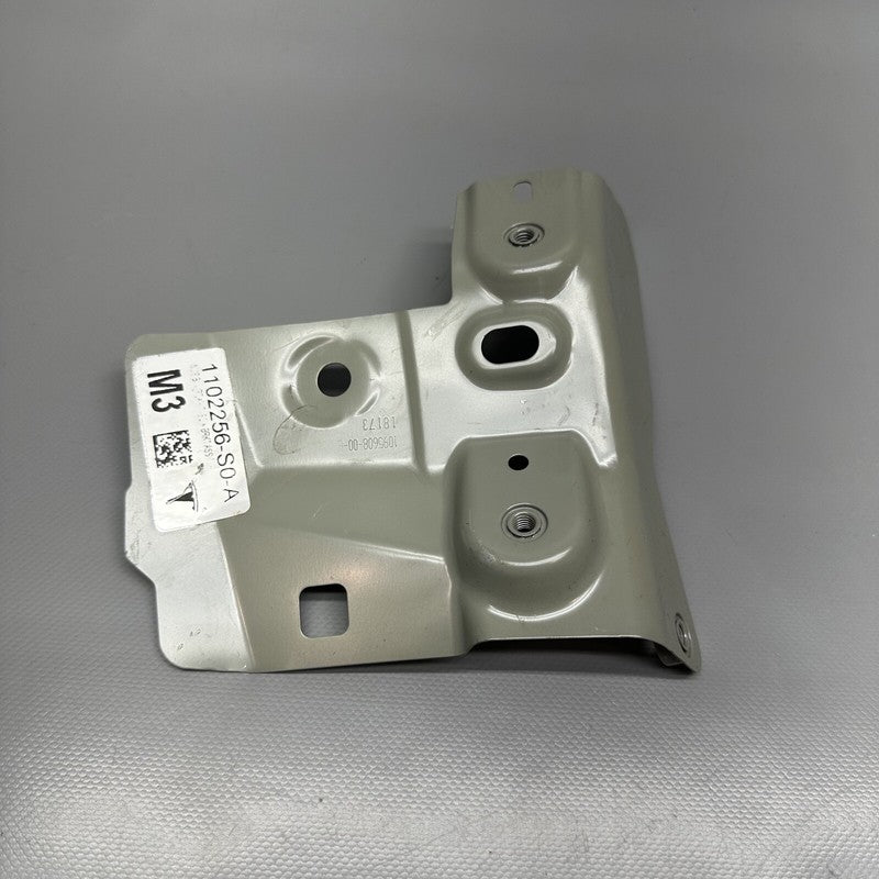11022560-S0-A TESLA MODEL 3 LEFT REAR FACIA BRACKET 2017 18 19 20 21 22 2023 OEM 11022560-S0-A