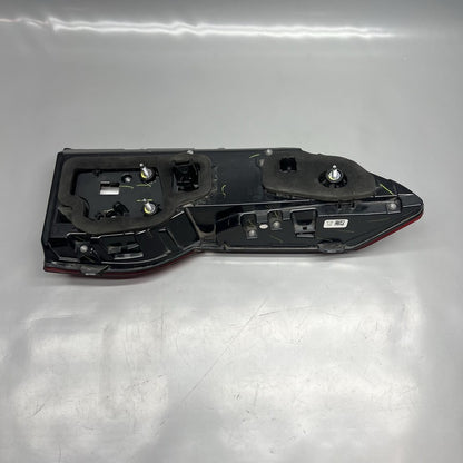 H8744229304 BMW X7 TRUNK  TAIL LIGHT LEFT DRIVER 2019 2020 2021 2022 LED OEM H8744229304