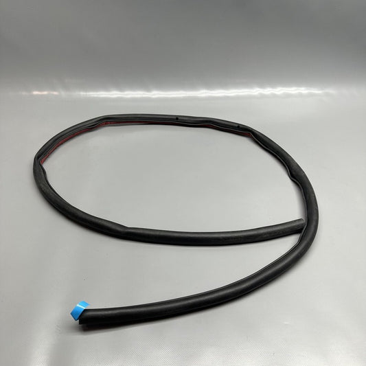 1090508-00-E TESLA MODEL 3 DOOR SECONDARY SEAL RIGHT REAR 2017 18 19 20 21 2022 1090508-00-E