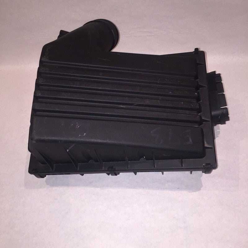 13717548885 BMW X5 E70 3.0 AIR CLEANER BOX 2007 2008 2009 2010 OEM