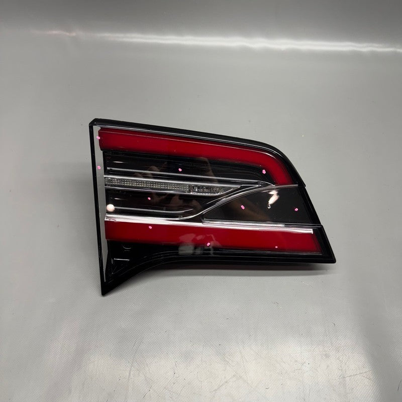 TESLA MODEL X TAIL LIGHT LEFT DRIVER 2016 2017 2018 2019 2020 OEM 1034