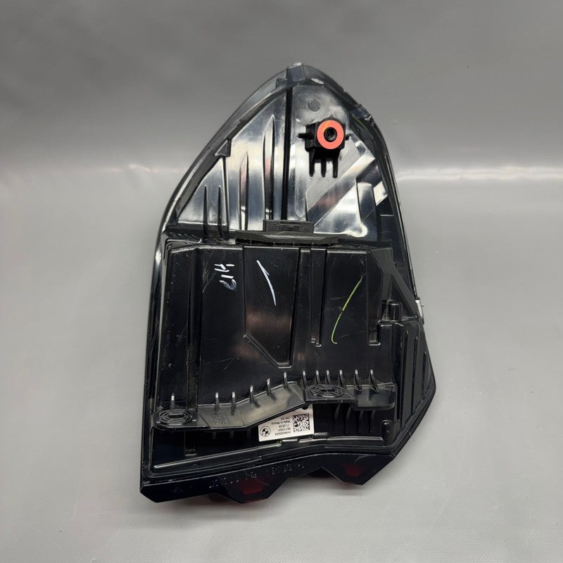 BMW X3 TAIL LIGHT RIGHT PASSENGER LED 2022 2023 2024 OEM 4946305007