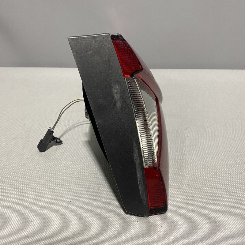 285758 MASERATI GRAN TURISMO TAIL LIGHT INNER LEFT DRIVER LED 2013 2014 2015 2016 2017 
