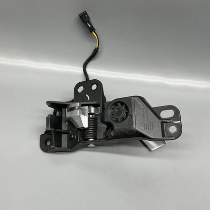 1047629-00-A TESLA MODEL X DOOR OPENER INTERIOR RELEASE LEFT FRONT 2015 2016 2017 2018 OEM