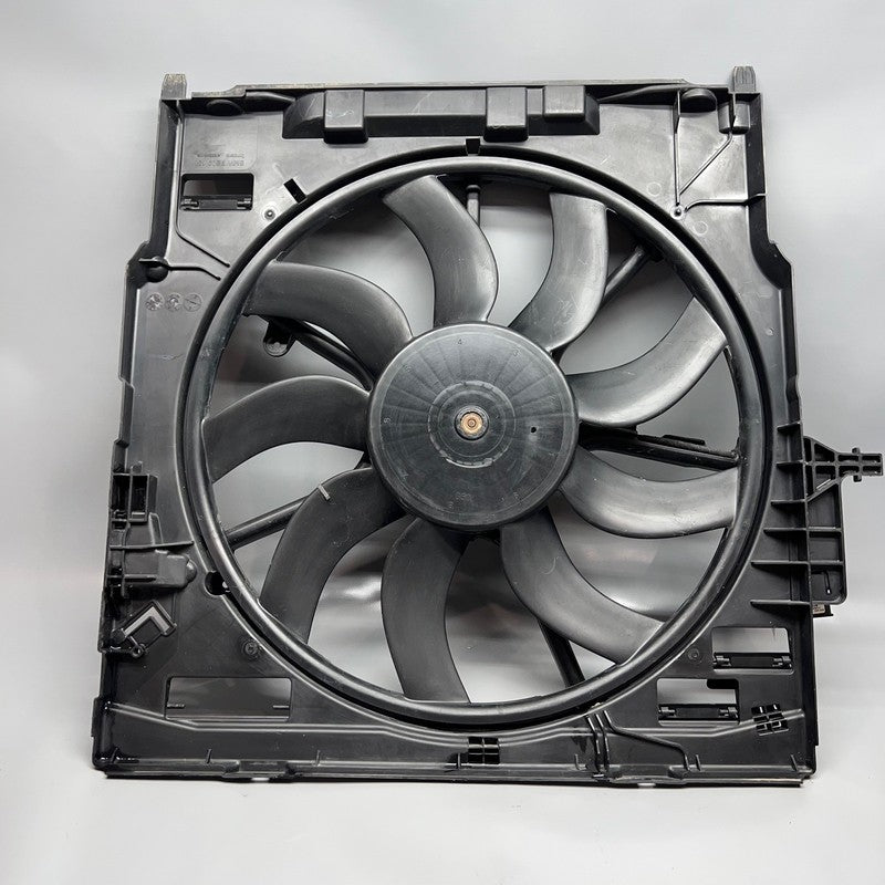 BMW X5 X6 RADIATOR COOLING FAN 2014 2015 2016 2017 2018 OEM 7634608
