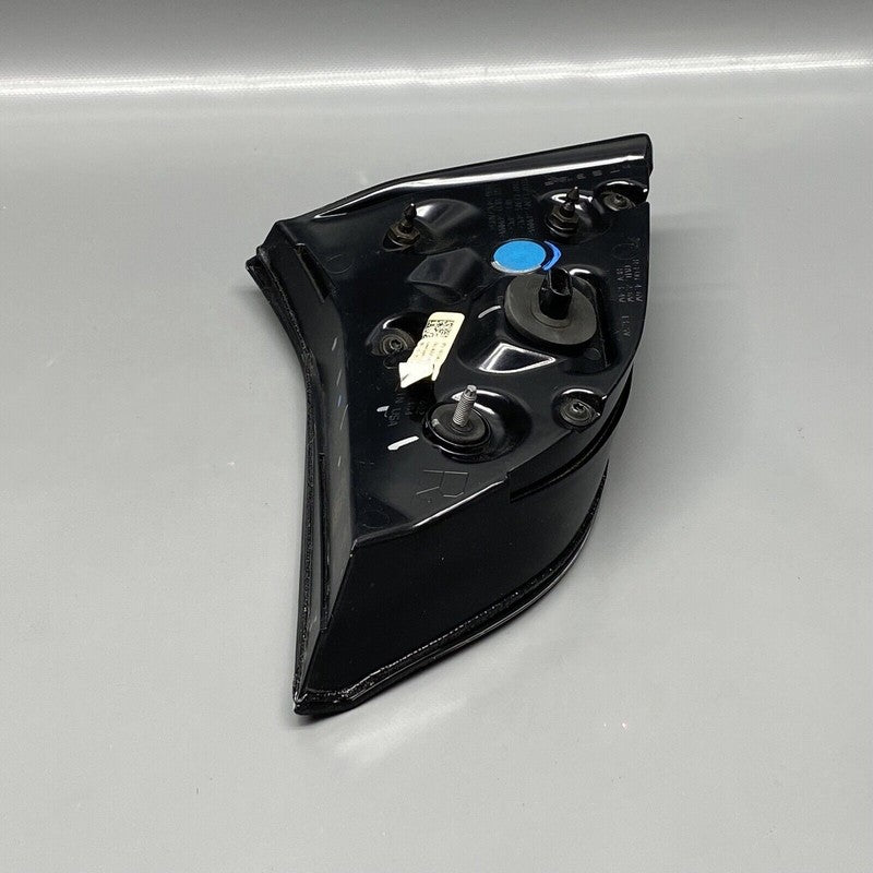TESLA MODEL 3 TAIL LIGHT TRUNK RIGHT PASSENGER 1077402-00-E 2017 18 19