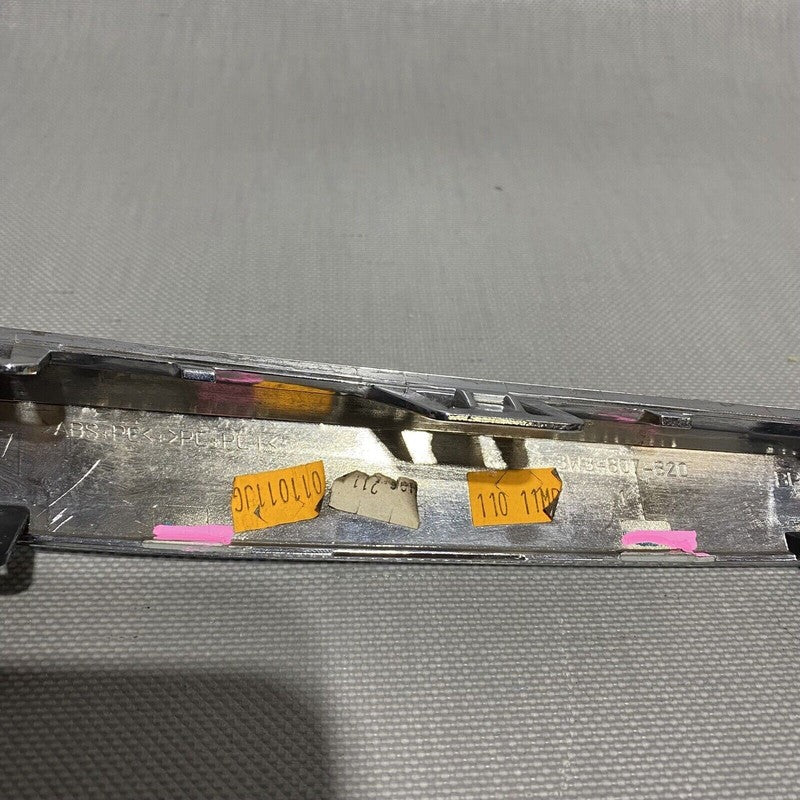 3W3-807-820 BENTLEY GT REAR BUMPER TRIM RIGHT 3W3-807-820 2012 2013 2014 2015 2016 OEM