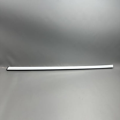 1080681-01-1 TESLA MODEL 3 DOOR WINDOW MOLDING LEFT FRONT 2017 18 19 20 21 2022 1080681-01-1