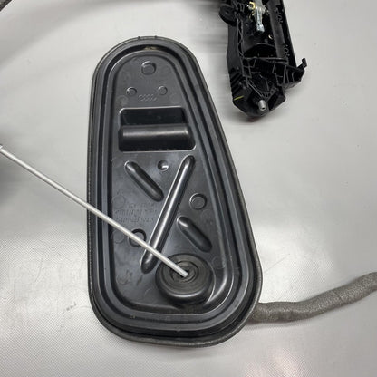 8X1837016E AUDI A4 A5 LOCK LATCH RIGHT 8X1837016E 2021 2022 OEM