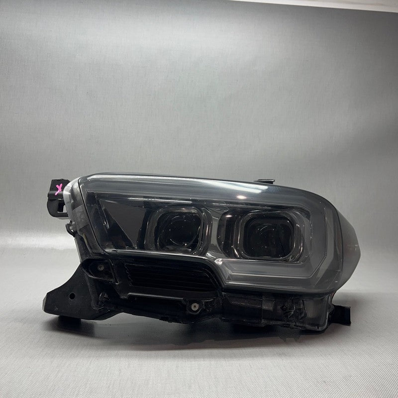 TOYOTA TACOMA HEADLIGHT LEFT DRIVER 2016 2017 2018 2019 DOUBE PROJECTOR 