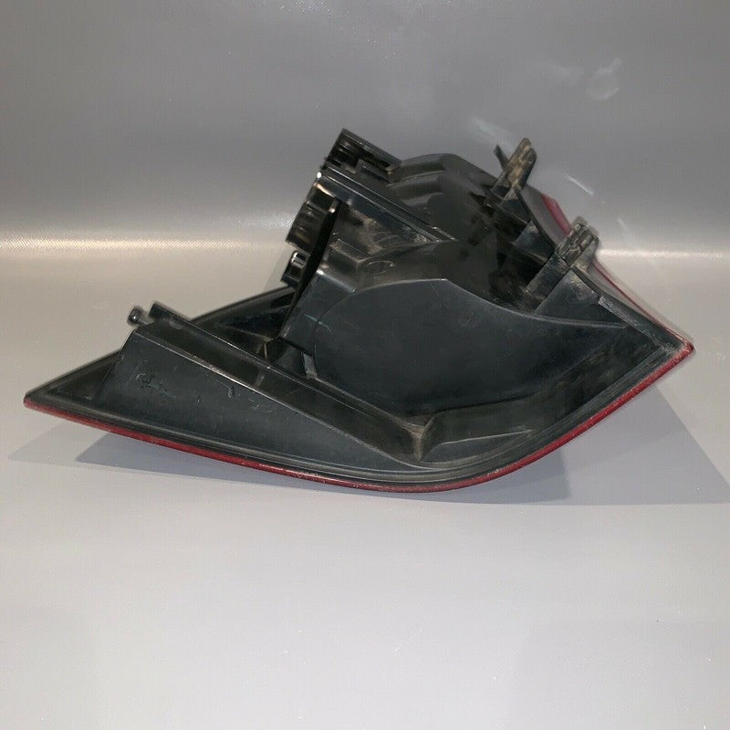 A1638200464 MERCEDES BENZ ML320 ML430 RIGHT SIDE TAIL LIGHT 1998 1999 2000 2001 OEM