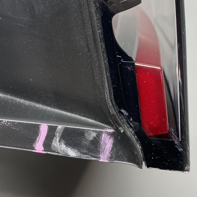 1077398-00-H TESLA MODEL 3 TAIL LIGHT RIGHT PASSENGER 1077398-00-H 2017 18 2019 2020 2021 OEM