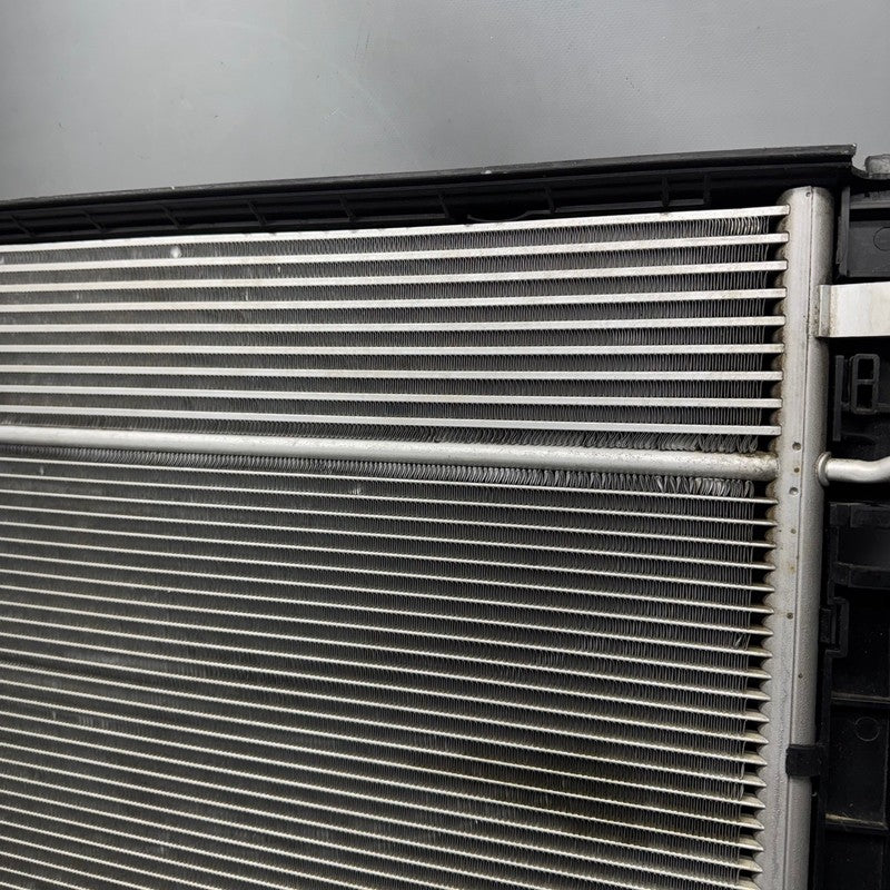 MERCEDES BENZ GL450 GL550 RADIATOR 2013 2014-2016 2017 2018 2019 OEM A