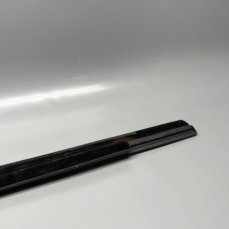 1600177 TESLA MODEL S OUTER BELT MOLDING RIGHT REAR 2021 22 2023 OEM 1600177