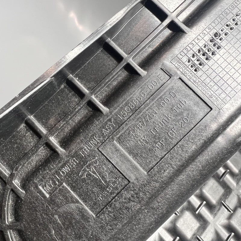 1508656-00-E TESLA MODEL Y TRUNK CARGO STORAGE REAR 2020 2021 2022 2023 OEM 1508656-00-E