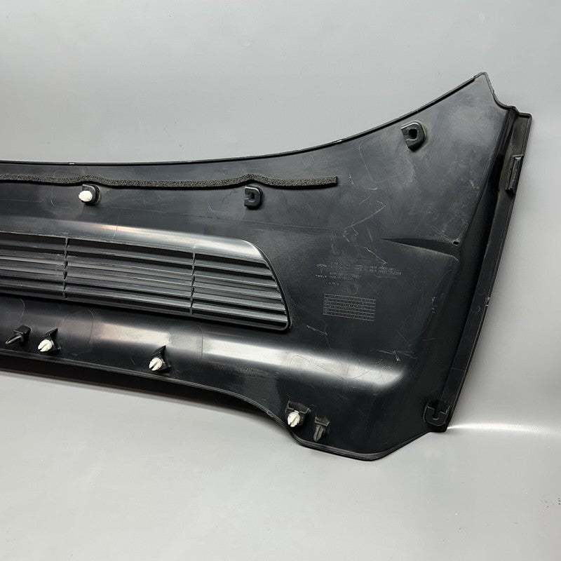 1619812-00-A TESLA MODEL Y WINDSHIELD COWL PANEL SHIELD 2020 2021 2022 2023 OEM 1619812-00-A