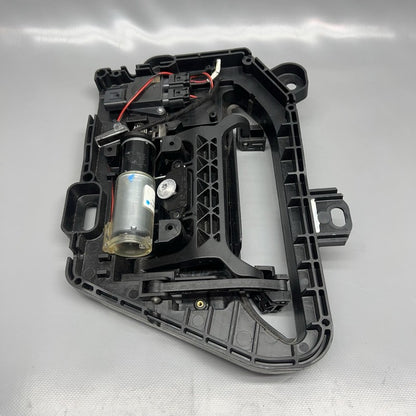 1046122-00-E TESLA MODEL S DOOR HANDLE RIGHT FRONT 2017 2018 2019 2020 GEN 2 OEM 1046122-00-E