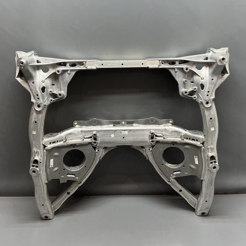6861106 BMW 750 CROSSMEMBER FRONT SUBFRAME 2016 2017 2018 2019 OEM 6861106