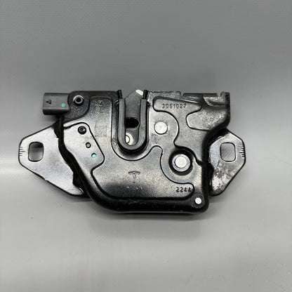 1500397-00-E TESLA MODEL Y HOOD LOCK LATCH 2020 2021 2022 2023 OEM 1500397-00-E