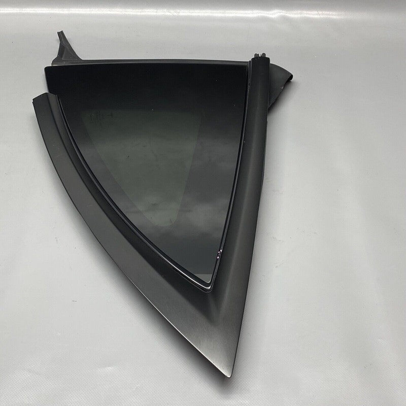 1495740-99-H TESLA MODEL Y QUARTER GLASS LEFT REAR 2020 2021 2022 2023 OEM 1495740-99-H