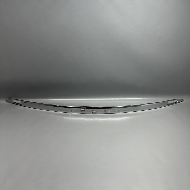 1025776-00-A TESLA MODEL S LIFTGATE CHROME TRIM MOLDING 2012 2013 2014 2015 OEM 1025776-00-A