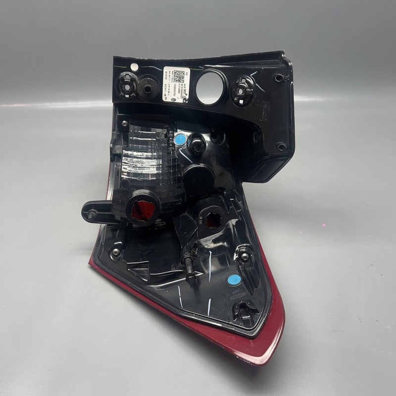 84769835 CHEVY EQUINOX TAIL LIGHT LEFT DRIVER 2018 2019 2020 2021 OEM