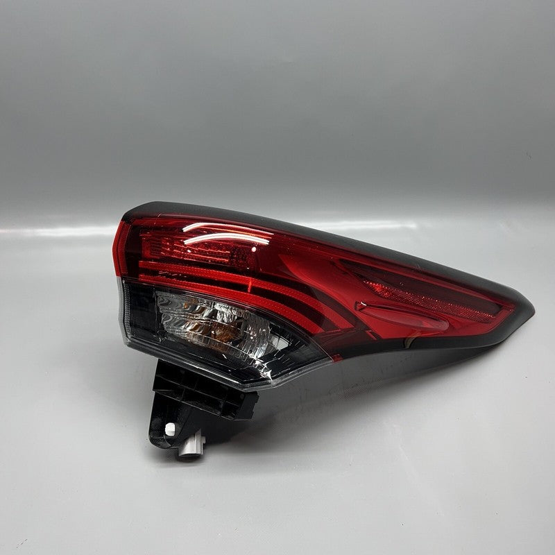 TOYOTA HIGHLANDER TAIL LIGHT RIGHT PASSENGER 2020 2021 2022 LED OEM