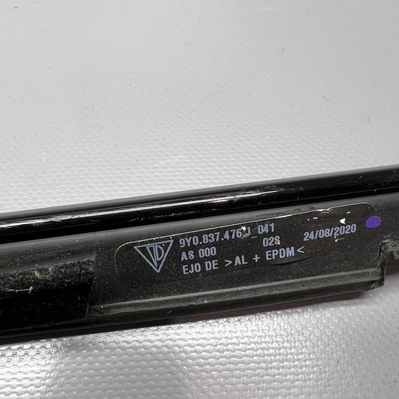 9Y0837476J PORSCHE CAYENNE DOOR BELT MOLDING RIGHT FRONT 2019 2020 OEM 9Y0837476J