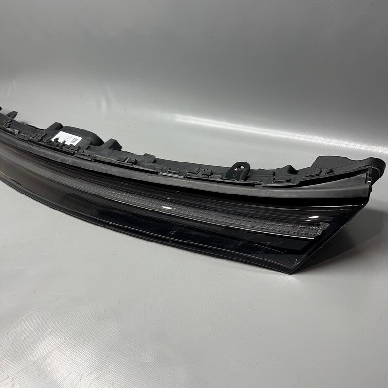 A2949064401 MERCEDES BENZ EQS580 LIGHT BAR FRONT EQS450 AMG SUV 2022 2023 2024 A2949064401