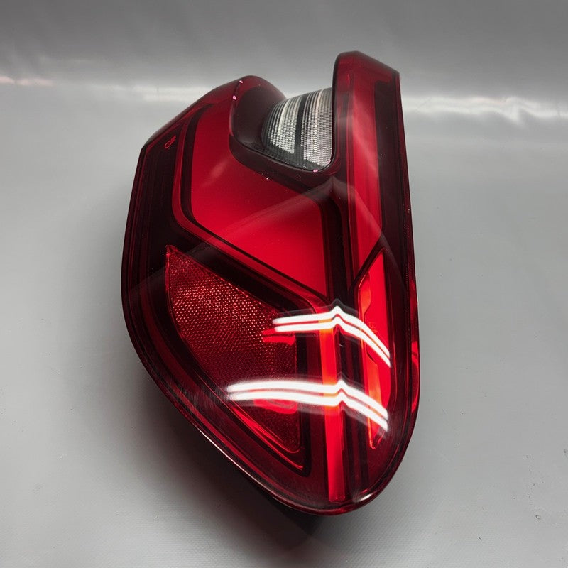 BMW X5 TAIL LIGHT RIGHT PASSENGER X5M 2019 2020 2021 2022 2023 OEM 374