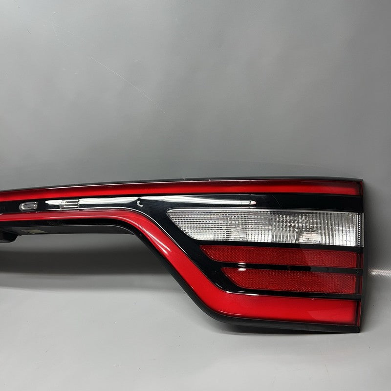 68156575AG DODGE DURANGO LIFTGATE TAIL LIGHT 2019 2020 2021  OEM 68156575AG