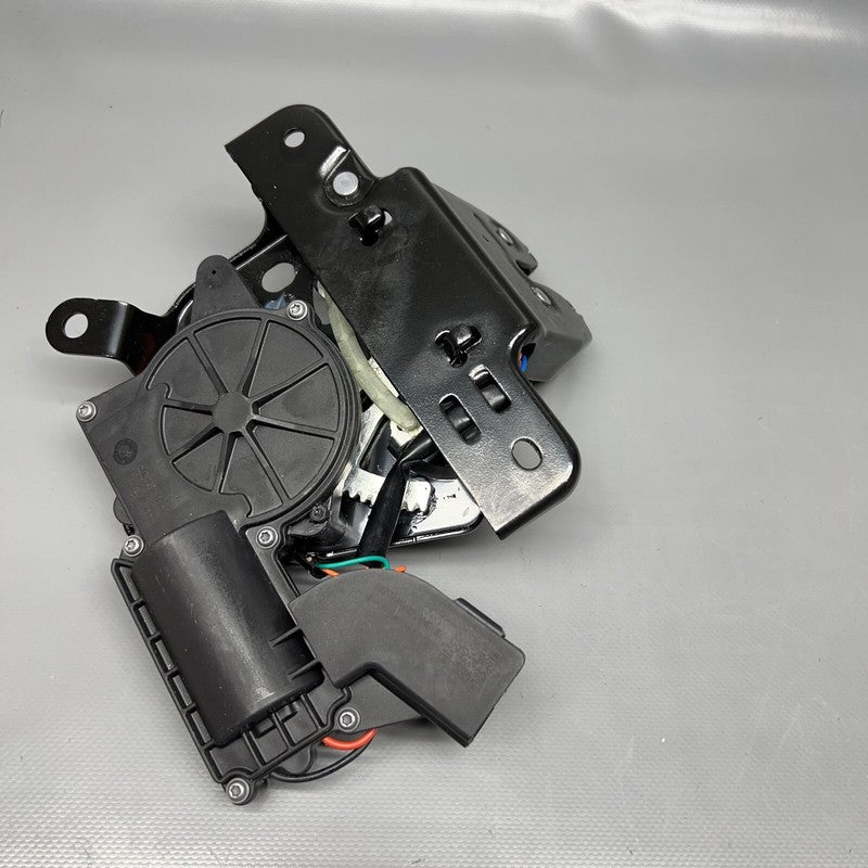 1500604-00-B TESLA MODEL Y 3 LIFTGATE LINCH CINCH 2018 19 20 21 22 2023 OEM 1500604-00-B