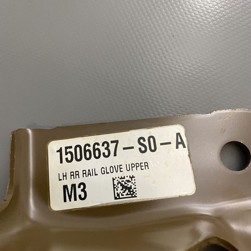 150663-S0-A TESLA MODEL 3 LEFT REAR RAIL GLOVE UPPER 150663-S0-A 2017 2018 2019 2020 OEM