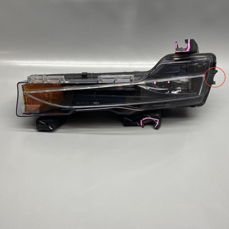 TESLA MODEL 3 FOG LIGHT LEFT DRIVER 2017 2018 2019 2020 2021 2022 1077